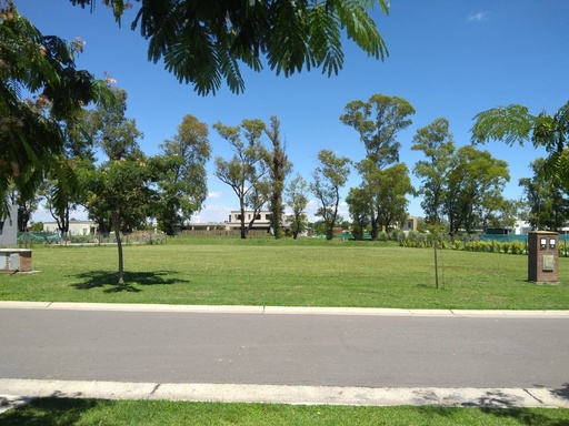 Lote en venta en Barrio Santa Emilia, Pilar del Este.