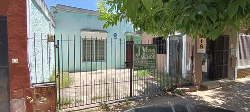 Lote en venta con casa a reciclar o demoler