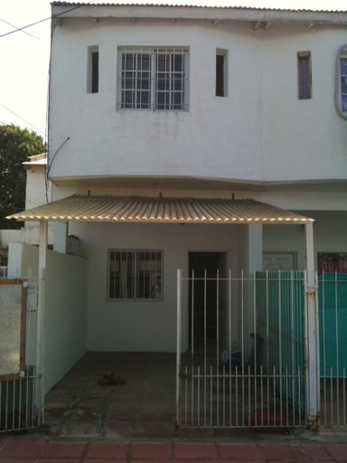 Dúplex De 3 Ambientes Con Cochera En Venta En San Miguel.
