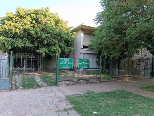 Casa en PH en alquiler en San Miguel.