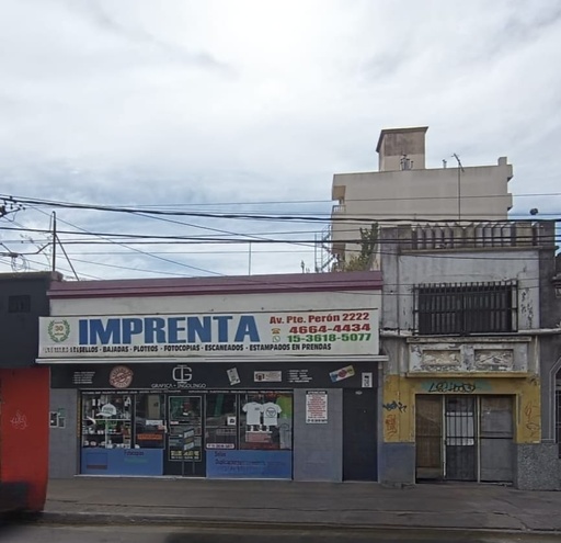 Importante local con casa 3 ambientes a la venta en San Miguel